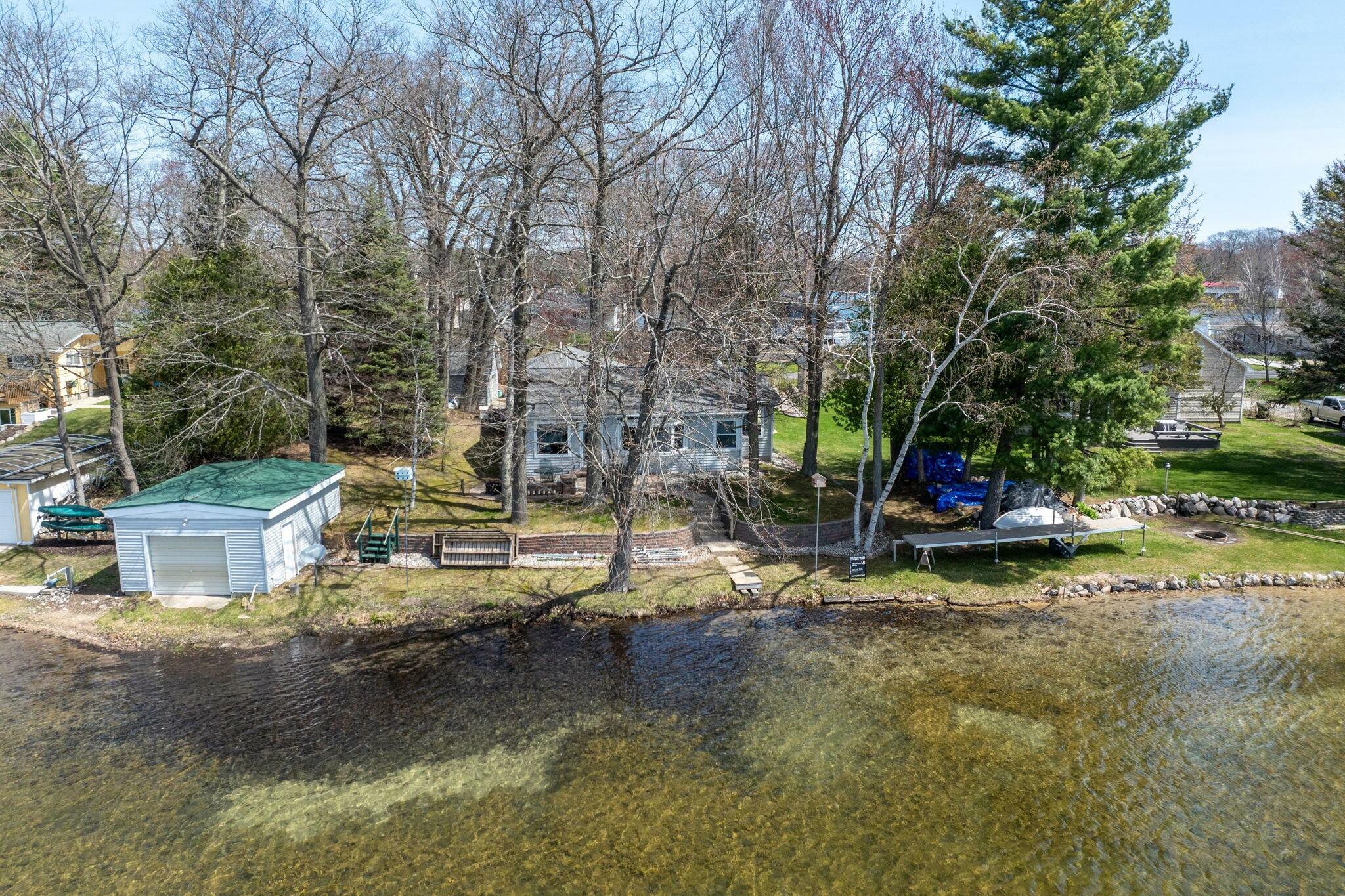 Property Photo: 8581 Lynwood Lane MI 49332