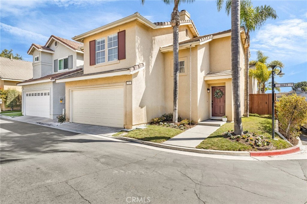 Property Photo: 8 Haley Court 27 CA 92656