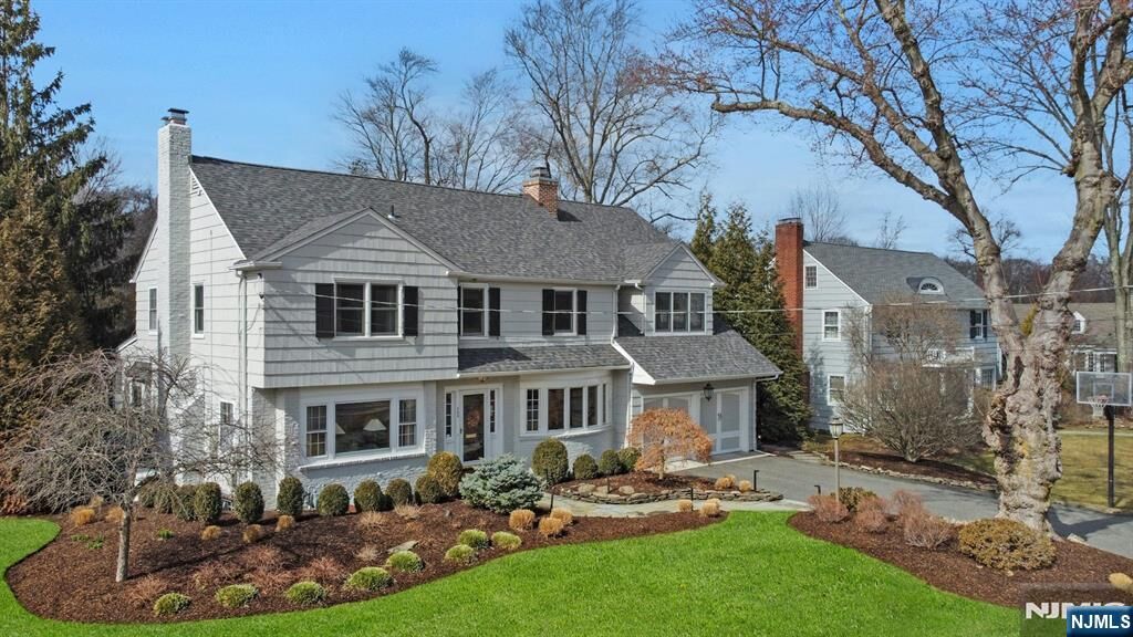 Property Photo: 700 Waverly Road NJ 07450