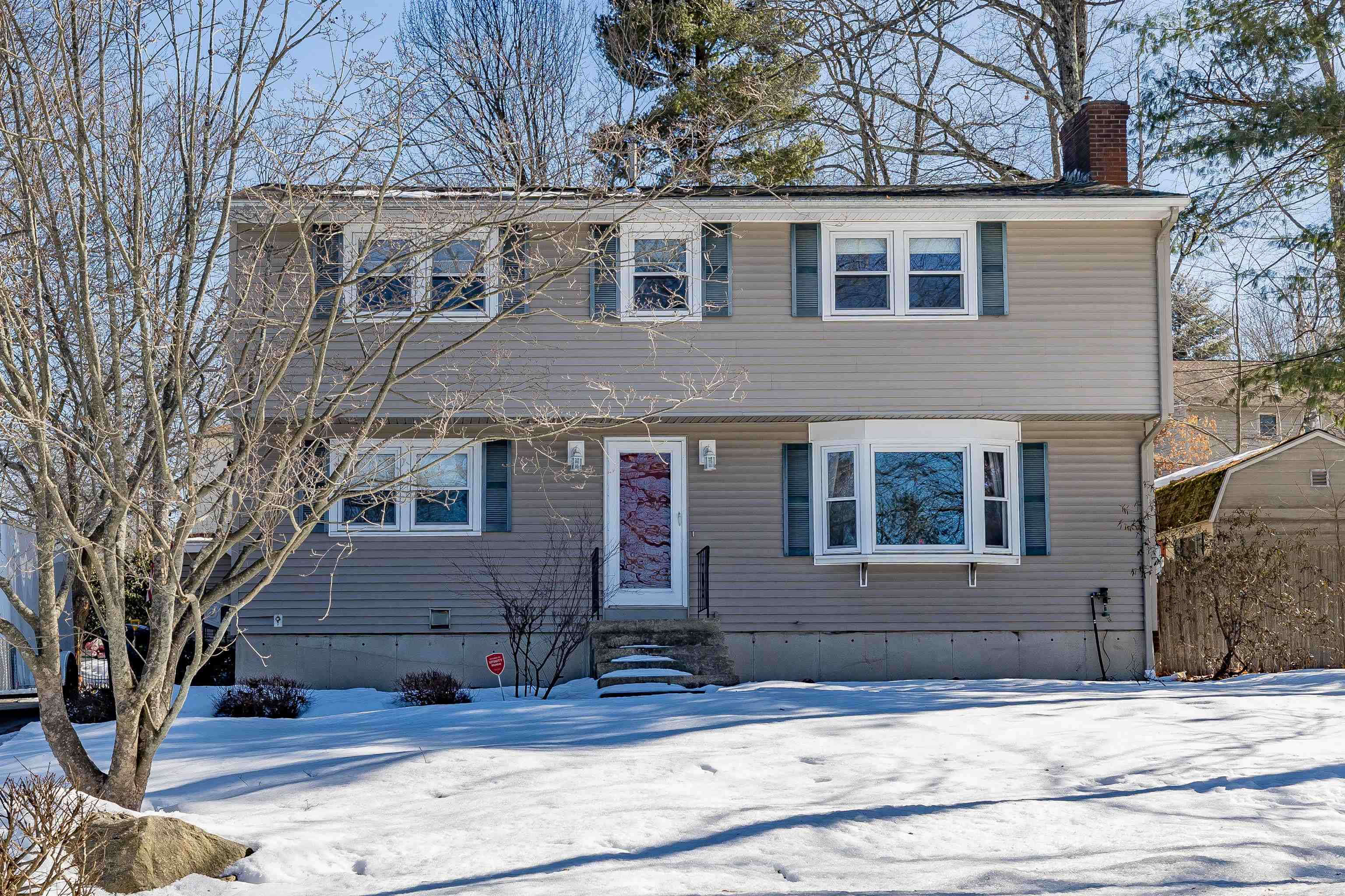Property Photo: 92 Peele Road NH 03062