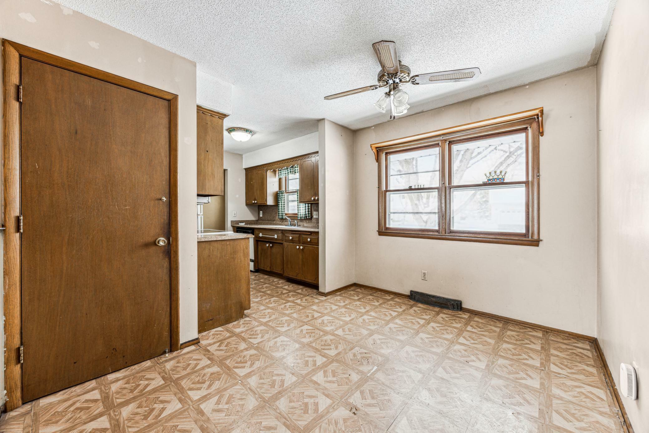 Property Photo:  8941 48th Avenue N  MN 55428 