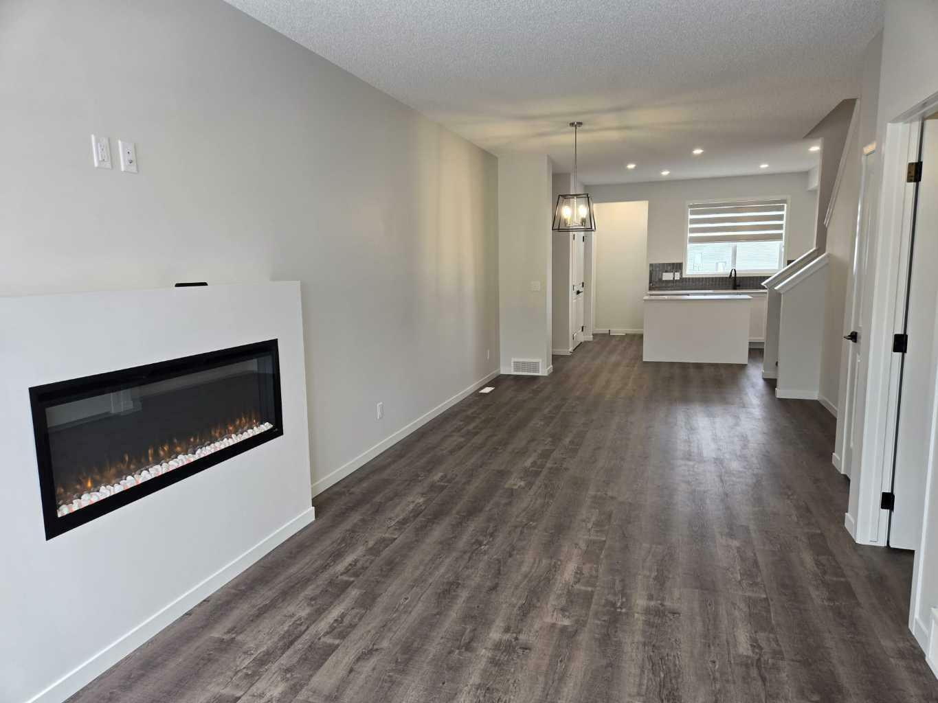 Photo de la propriété: 90 Aquila Drive NW AB T3R 2C4