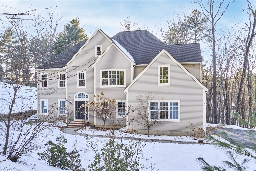 Property Photo: 139 Nashaway Rd MA 01740