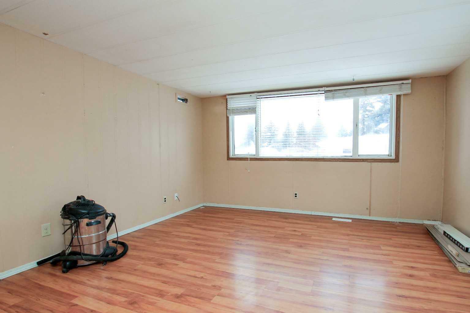 Property Photo:  74 Parkside Drive  AB T4P 1K1 