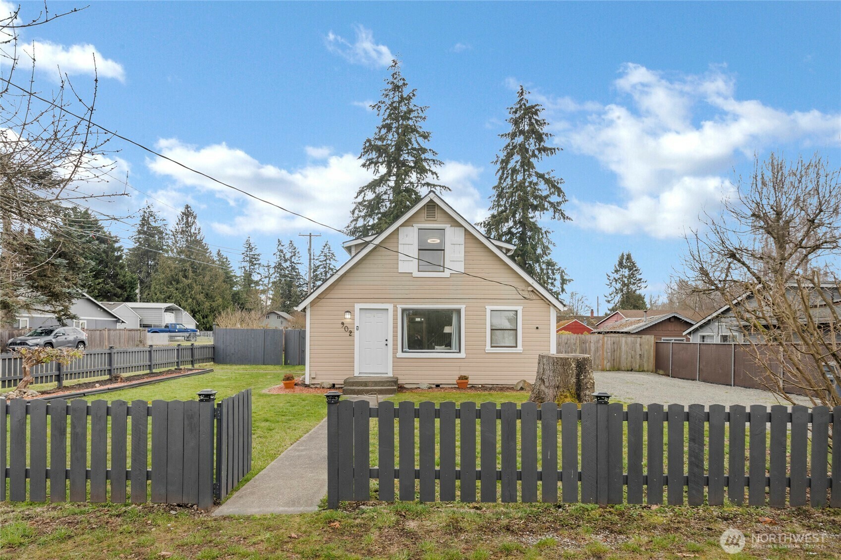 902  98th Street S  Tacoma WA 98444 photo