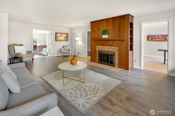 Property Photo: 321 6th Avenue S WA 98033