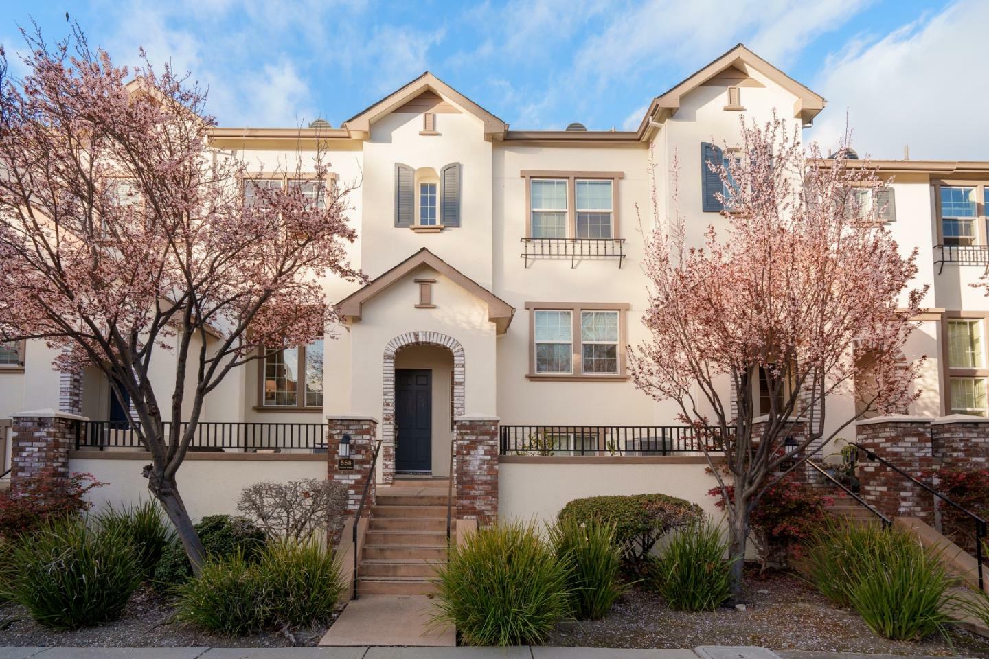 Property Photo:  558 Molucca Terrace  CA 94089 