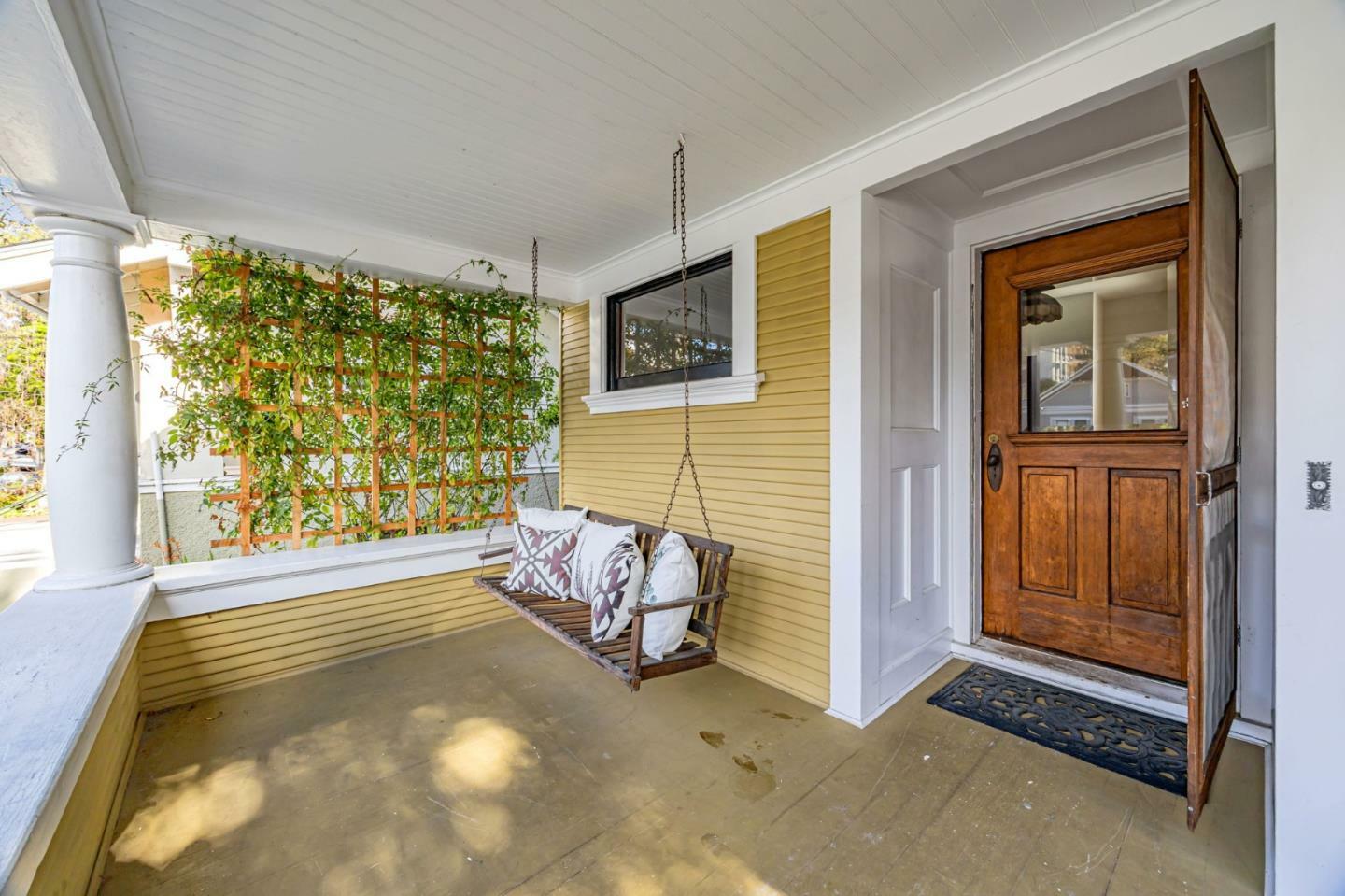 Property Photo: 333 Waverley Street CA 94301