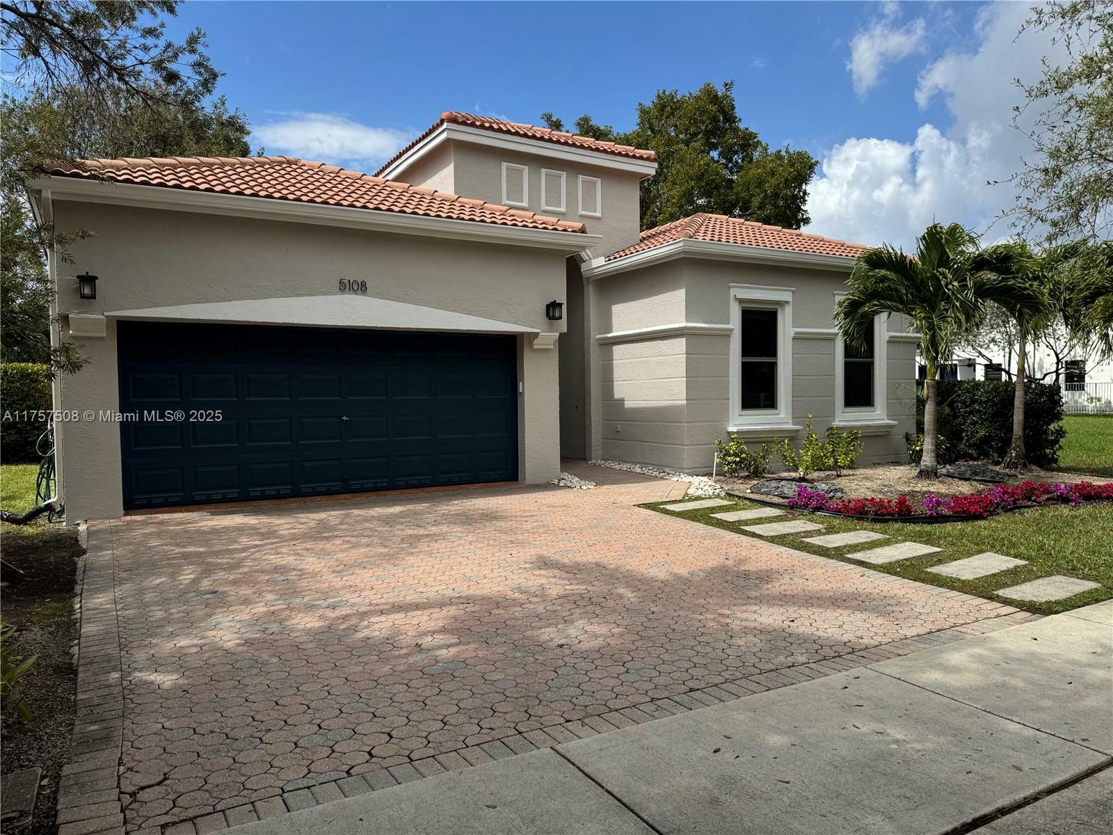 Property Photo: 5108 SW 157th Ave FL 33027