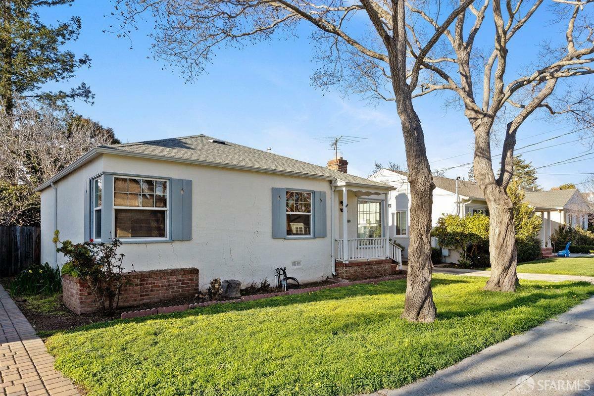 Property Photo:  431 State Street  CA 94401 