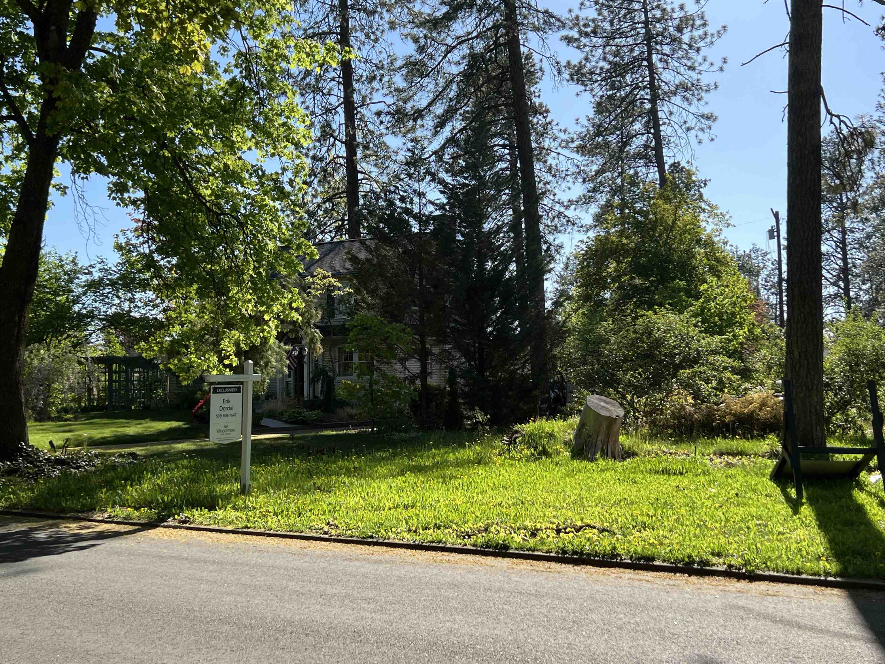 Property Photo: 3338 S Manito Blvd WA 99203