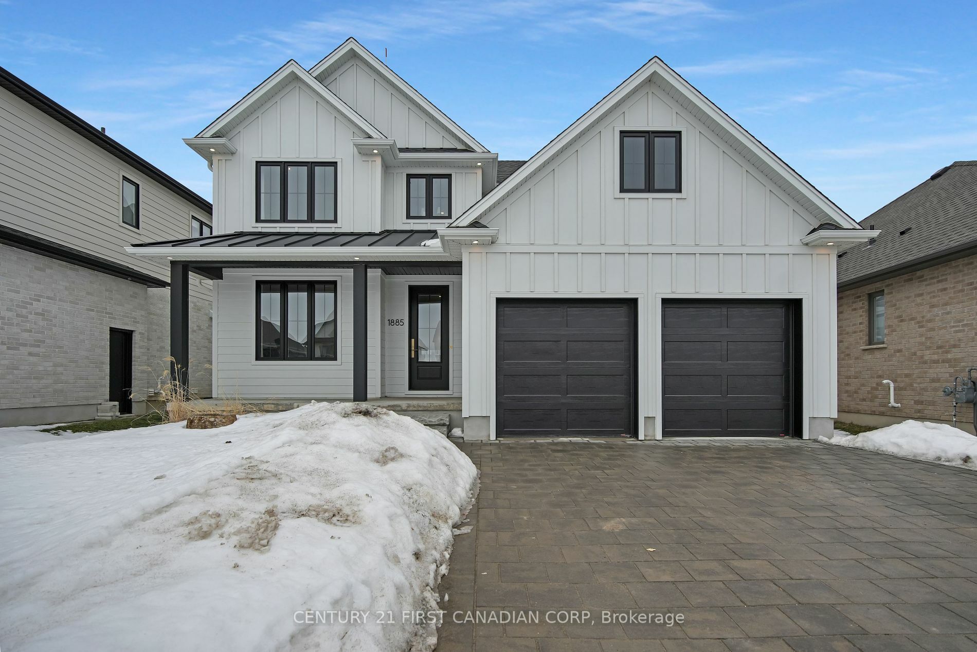 Property Photo:  1885 Trailsway Dr  ON N6K 0K7 