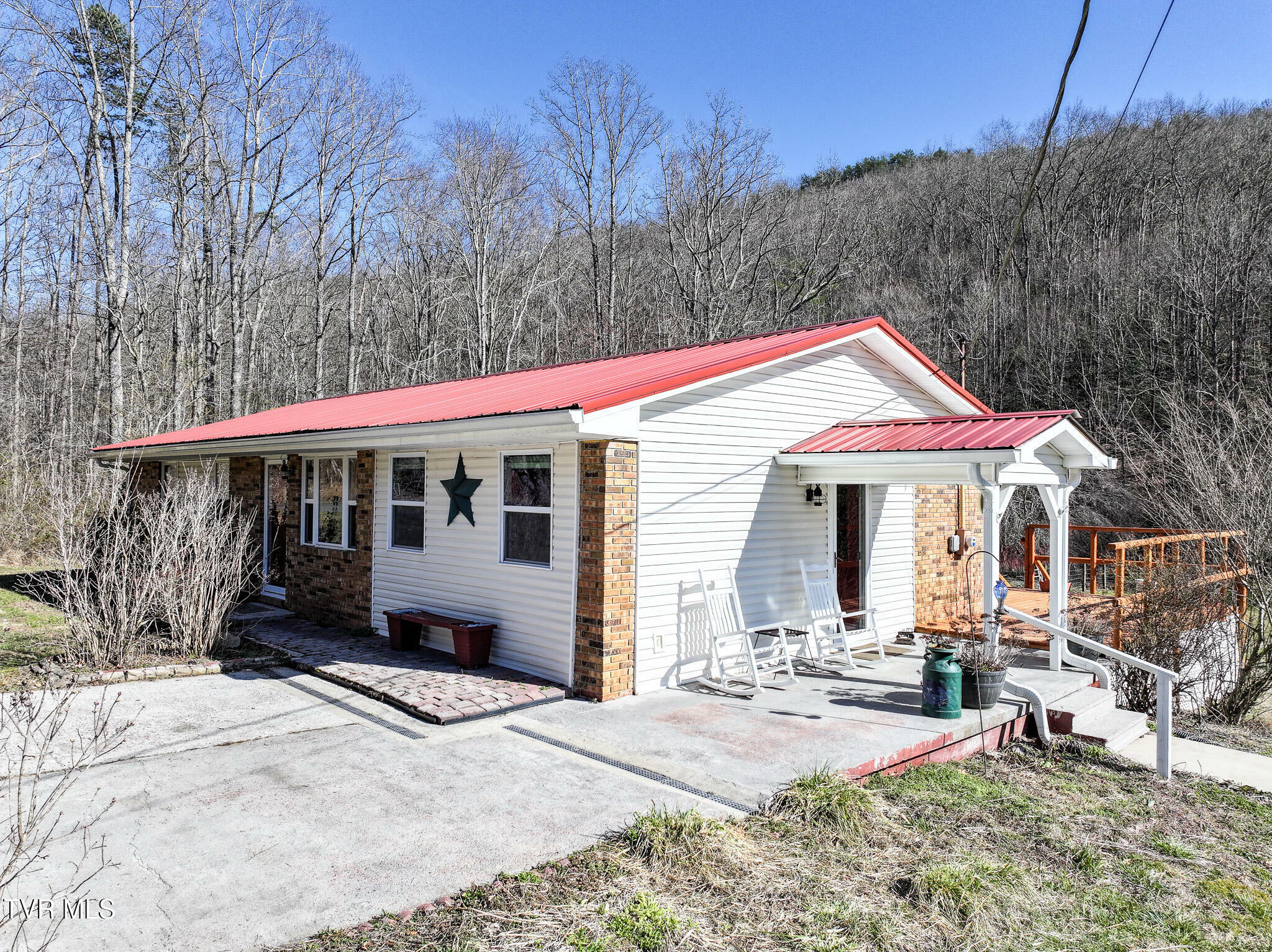 Property Photo:  314 Cave Springs Road  TN 37857 