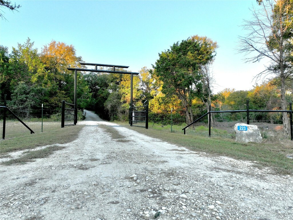 Property Photo: 223 Private Road 3449 TX 76539