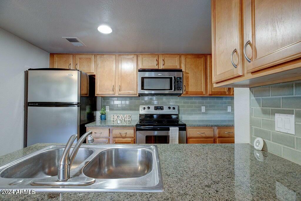 Property Photo:  200 E Southern Avenue 316  AZ 85282 