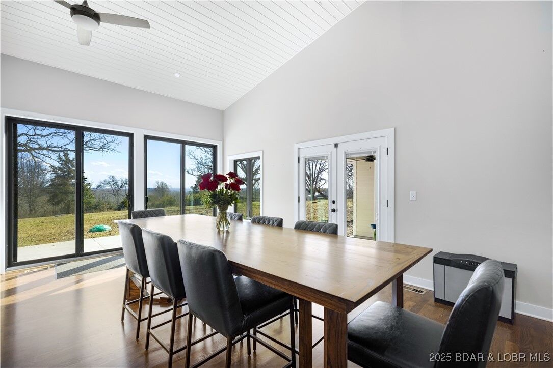 Property Photo: 402 Thunder Mountain Road MO 65020