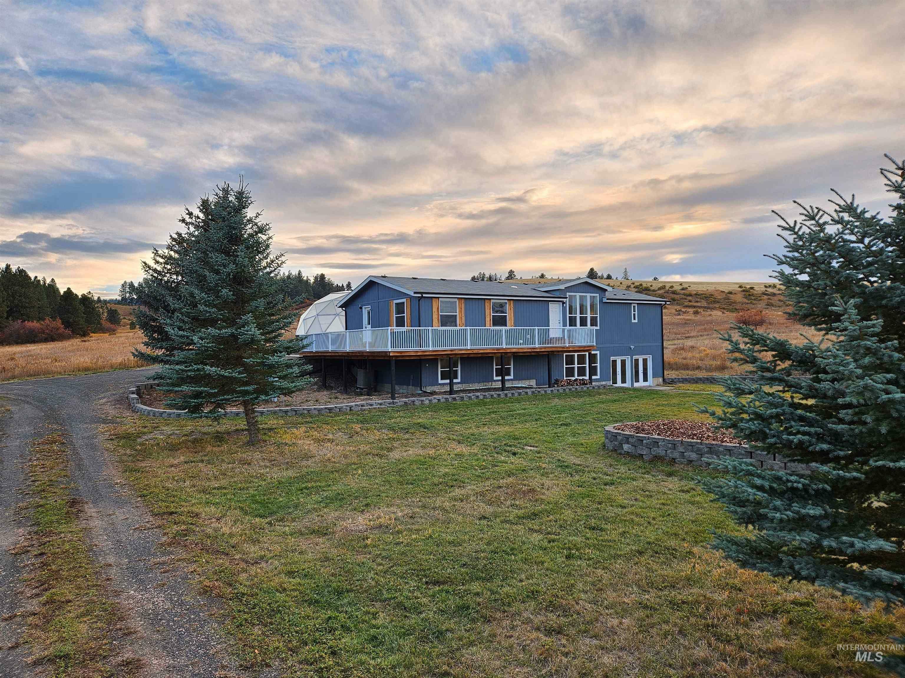 Property Photo:  1095 E Rock Creek Rd.  ID 83855 