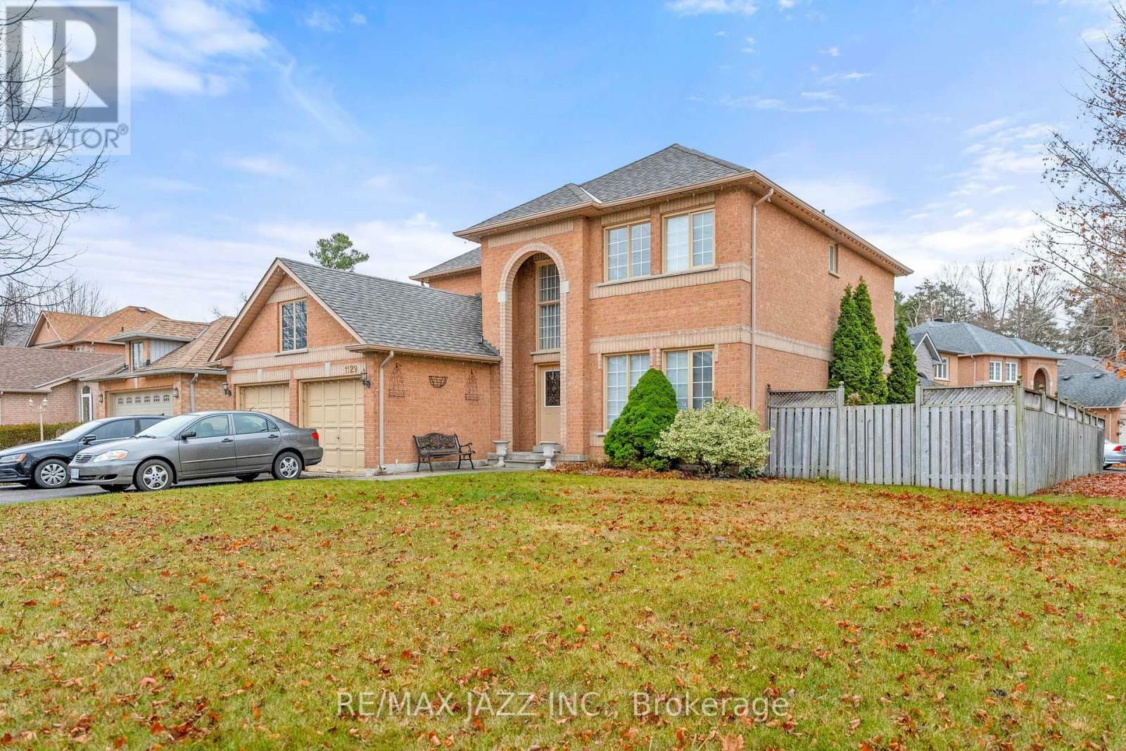 Property Photo: 1129 Gossamer Drive ON L1X 2T8