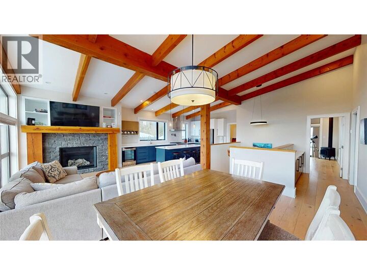 Property Photo: 5418 Resort Drive BC V0B 1M6