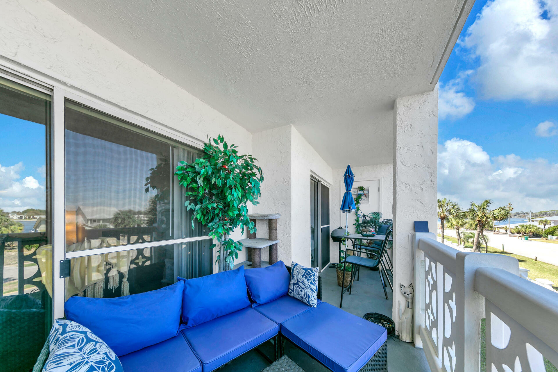 Property Photo:  909 Santa Rosa Boulevard Unit 537  FL 32548 