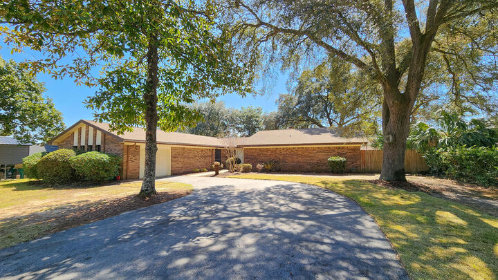 44 Maple Avenue  Shalimar FL 32579 photo