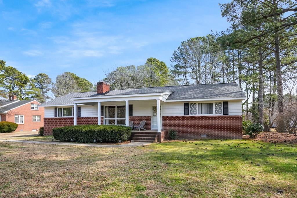 Property Photo: 33 Hill St VA 23417
