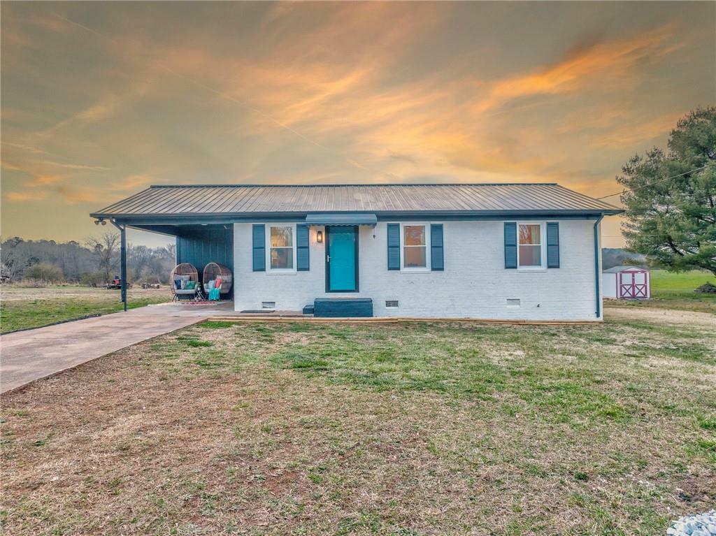 Property Photo: 1031 N 6th Street Road GA 30125