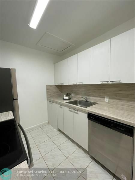 121 Fanshaw C  Boca Raton FL 33434 photo