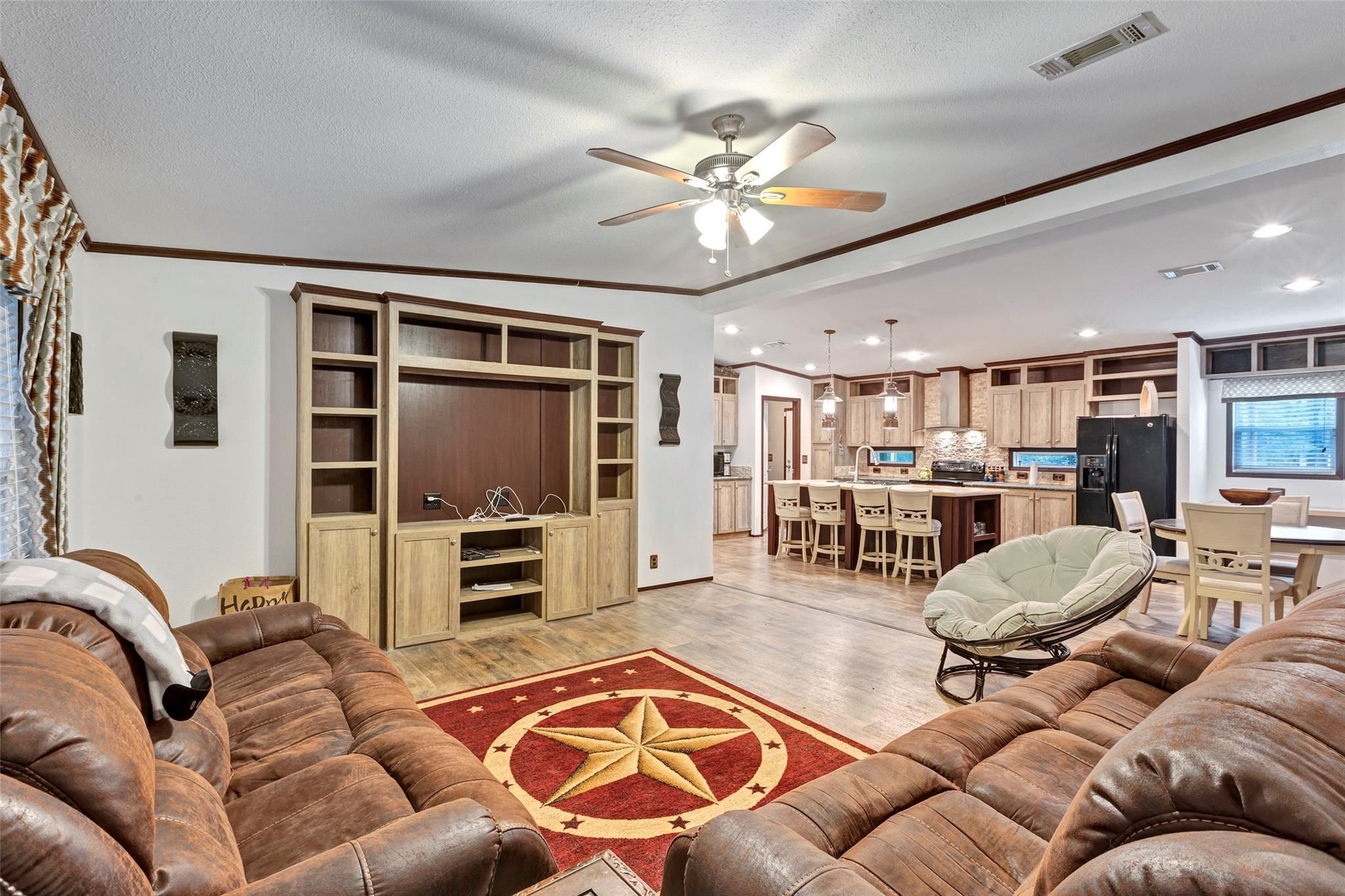 Property Photo:  271 Shoreline Drive  TX 77320 