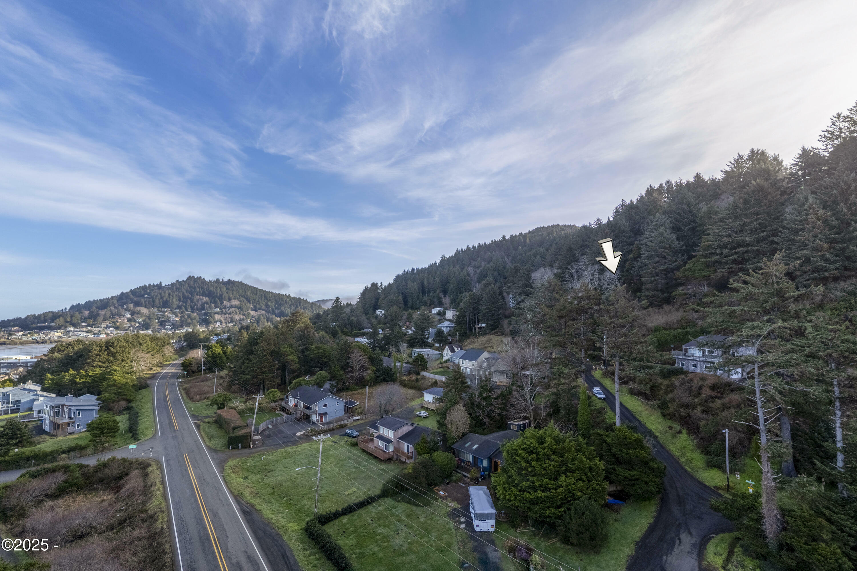 Property Photo: 98 Crestview Drive OR 97498