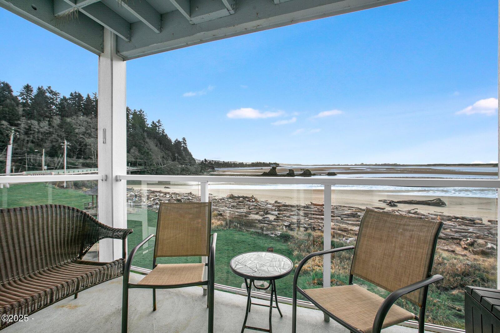 Property Photo:  5201 SW Hwy 101 #307  OR 97367 