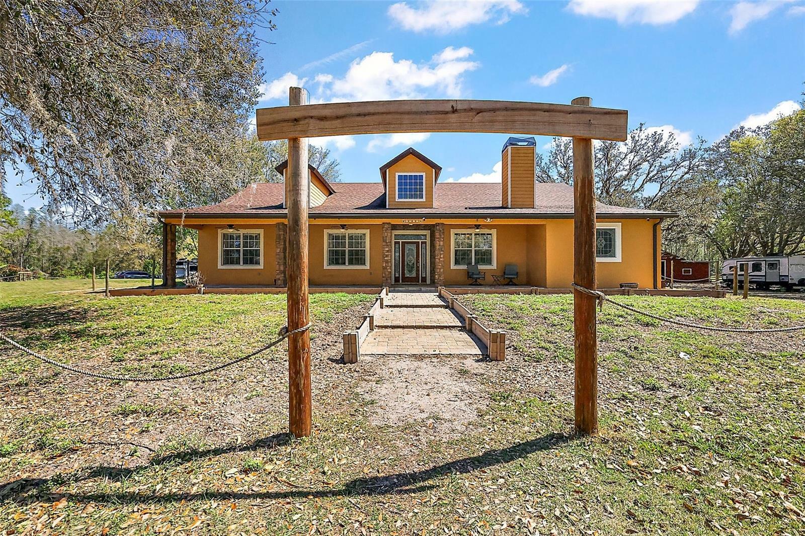 Property Photo:  6813 S Fork Ranch Drive  FL 34714 