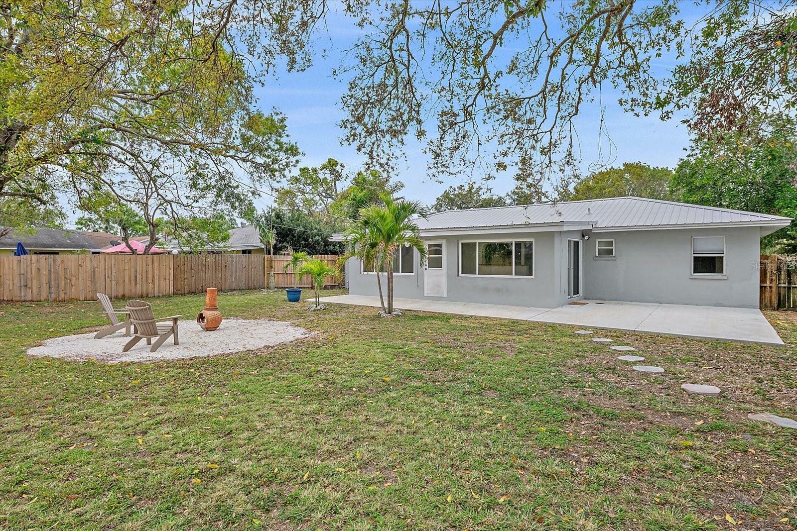 Property Photo: 1507 30th Street W FL 34205