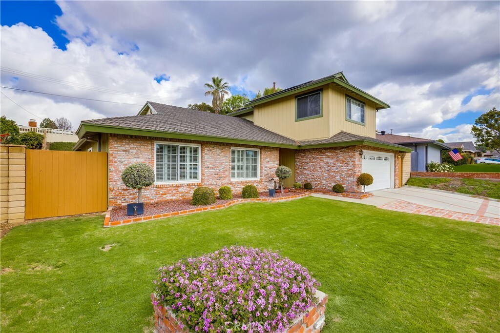 Property Photo: 379 Glenoaks Street CA 92821