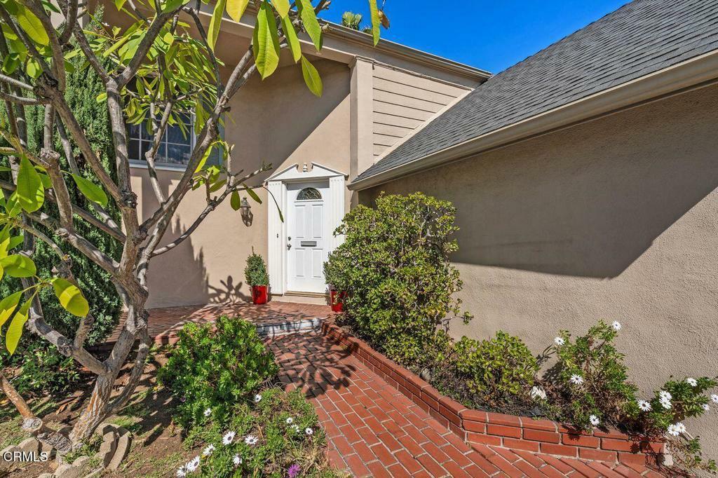 Property Photo:  1009 E Edgecomb Street  CA 91724 