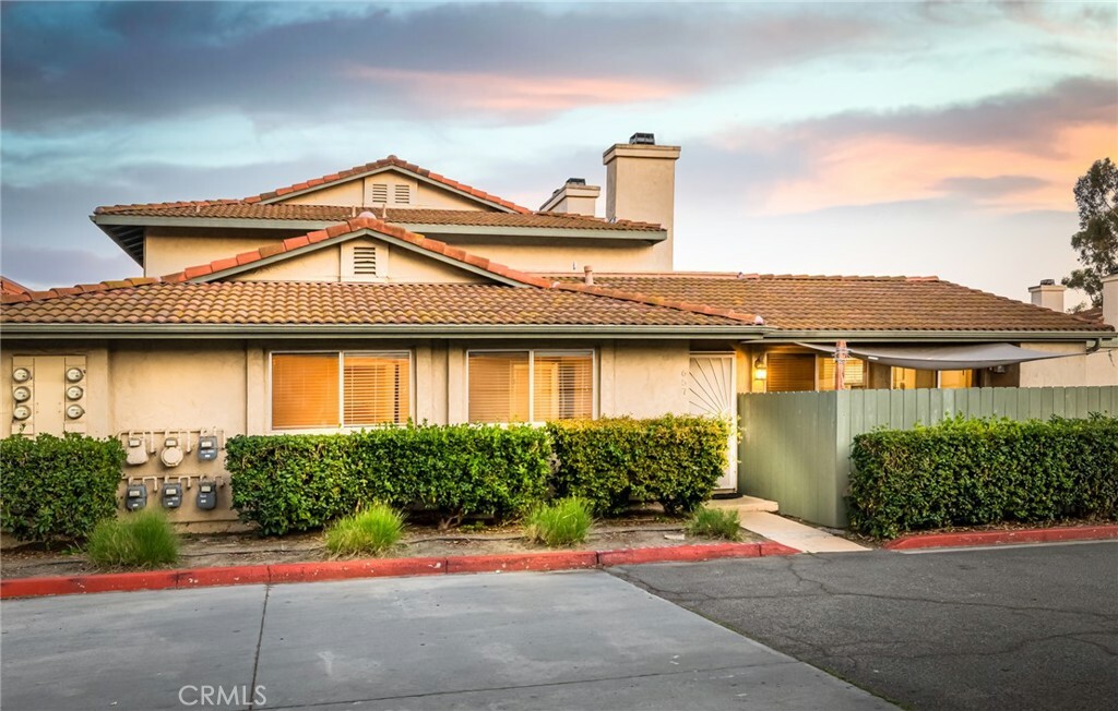 Property Photo:  657 Beverly Place  CA 92078 