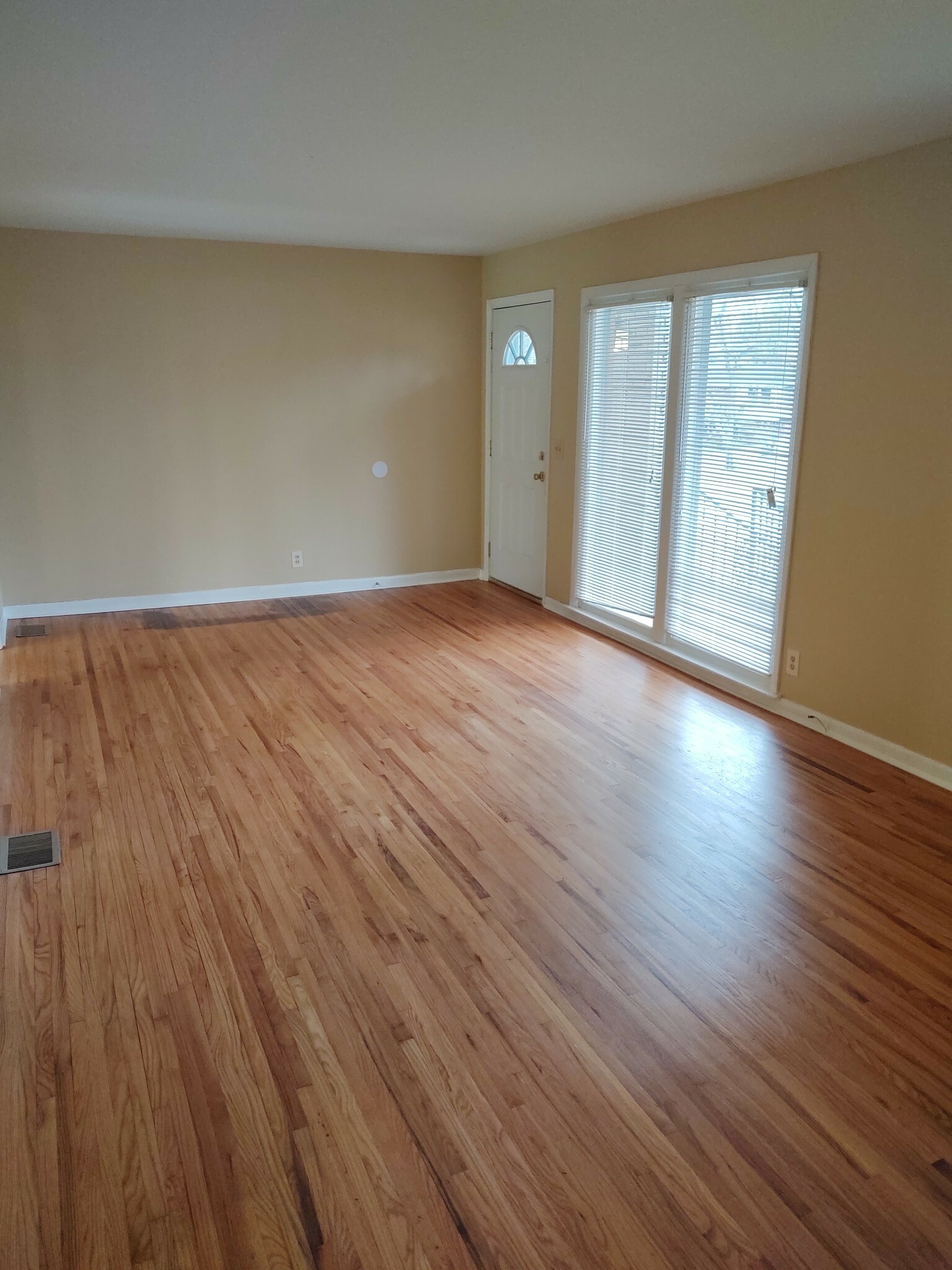 Property Photo:  204 Hazelwood Drive  TN 37075 