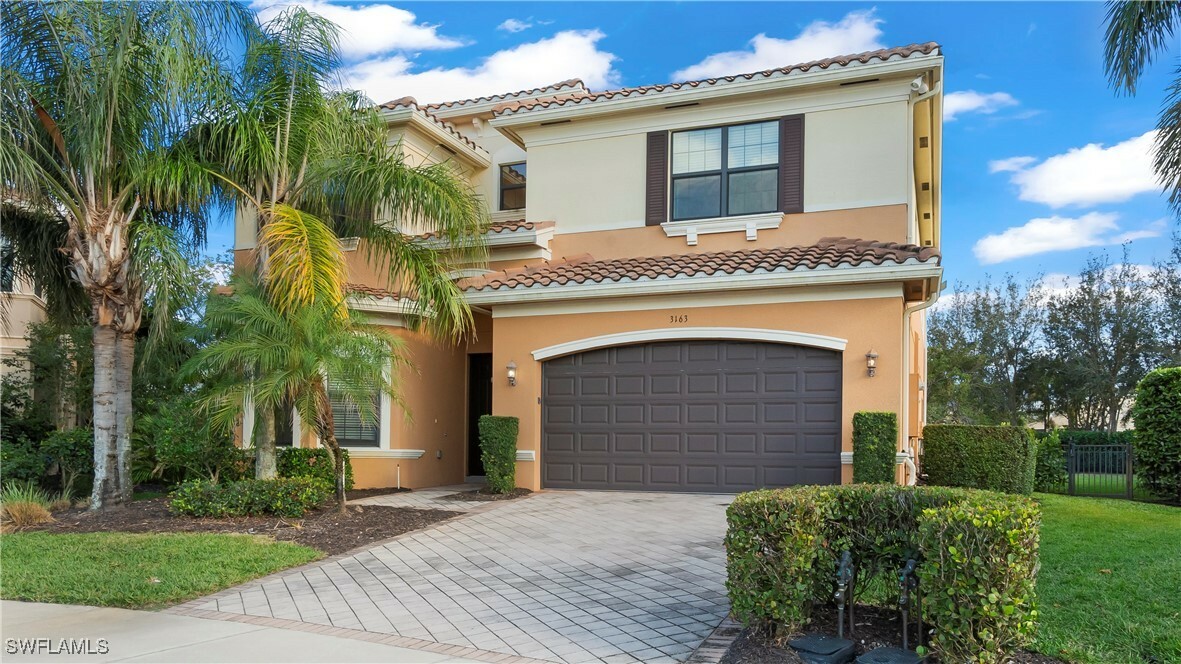 3163 Pacific Drive  Naples FL 34119 photo