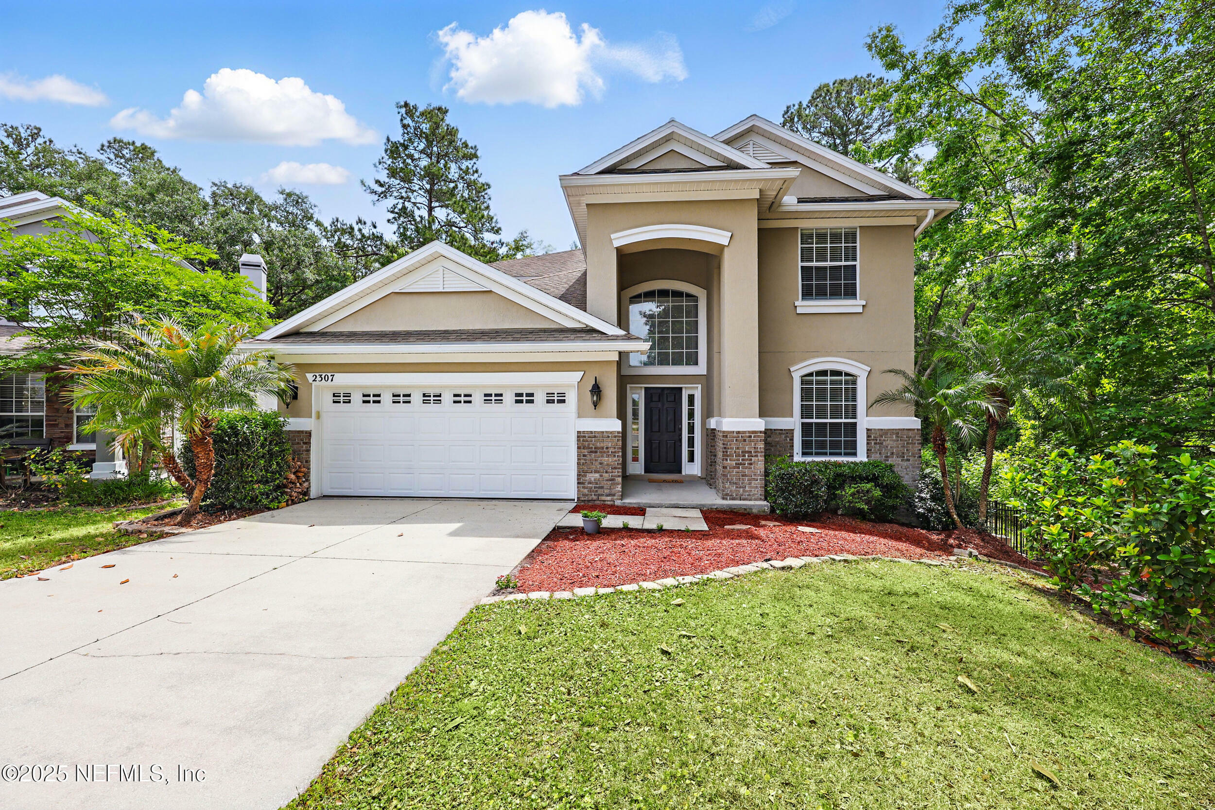 Property Photo: 2307 Crooked Pine Lane FL 32003