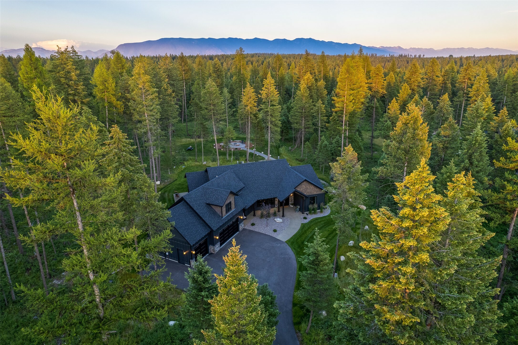 Property Photo:  1894 Whitefish Village Drive  MT 59937 