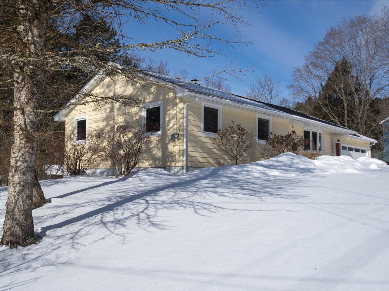 Property Photo: 10 Greenfield Terrace VT 05602