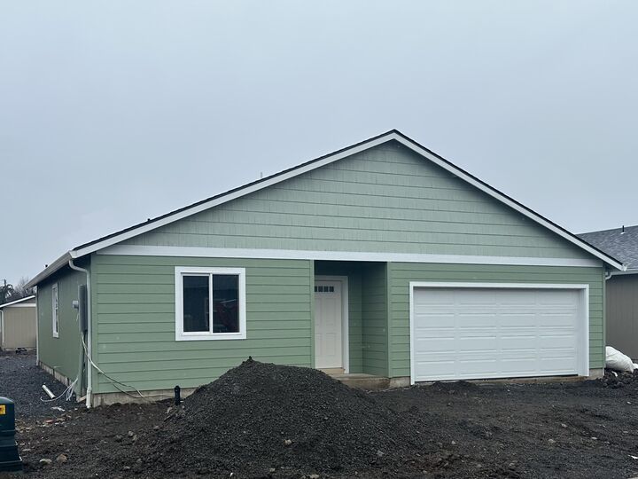 7913 27th Street  White City OR 97503 photo