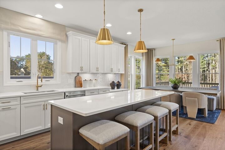 Property Photo:  9 Lloyd Circle 40  MA 02766 