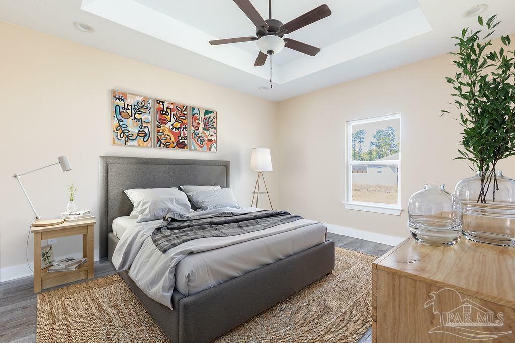 Property Photo: 2889 N 25th Ave FL 32583