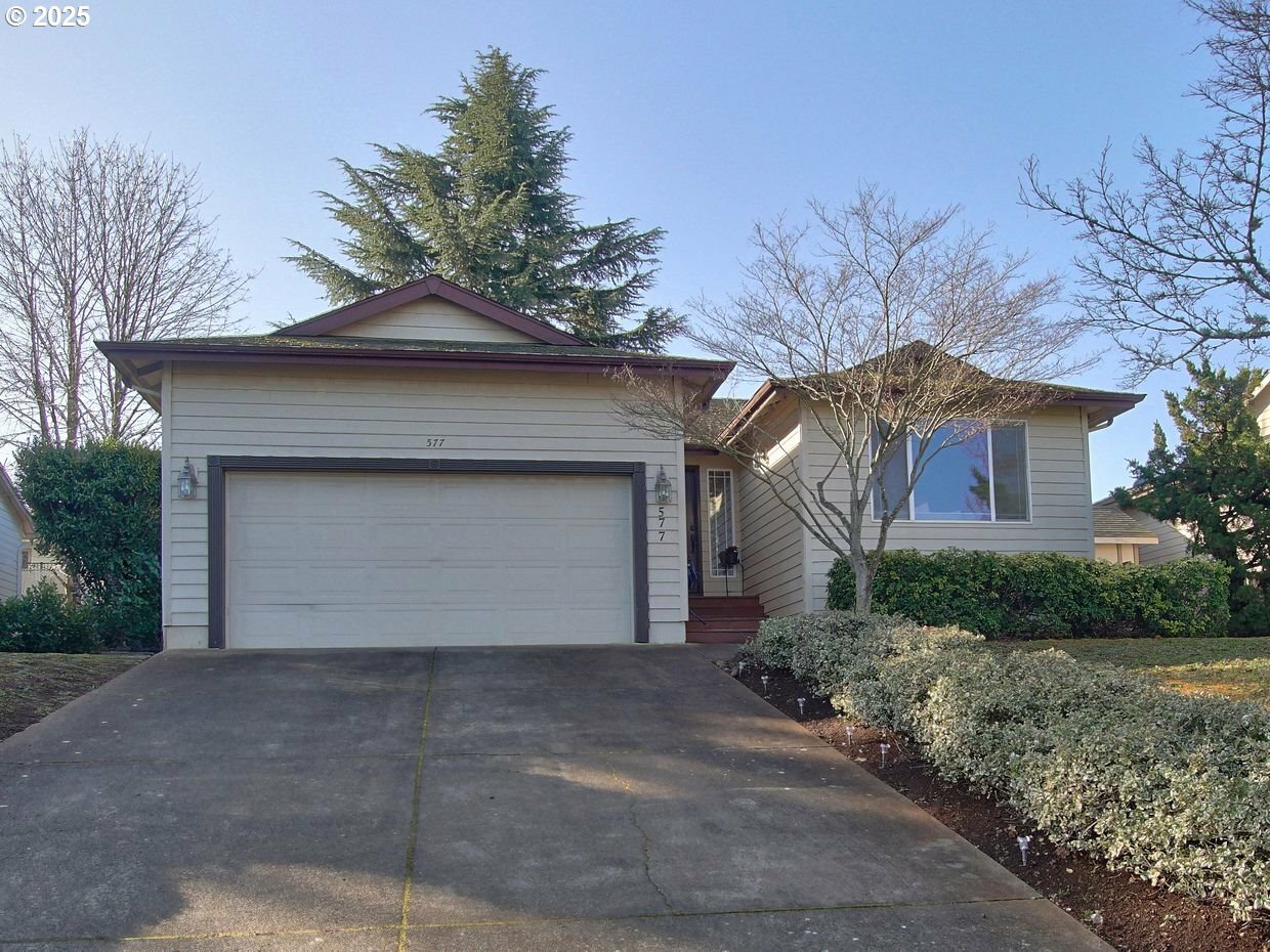 Property Photo:  577 Sunwood Dr NW  OR 97304 