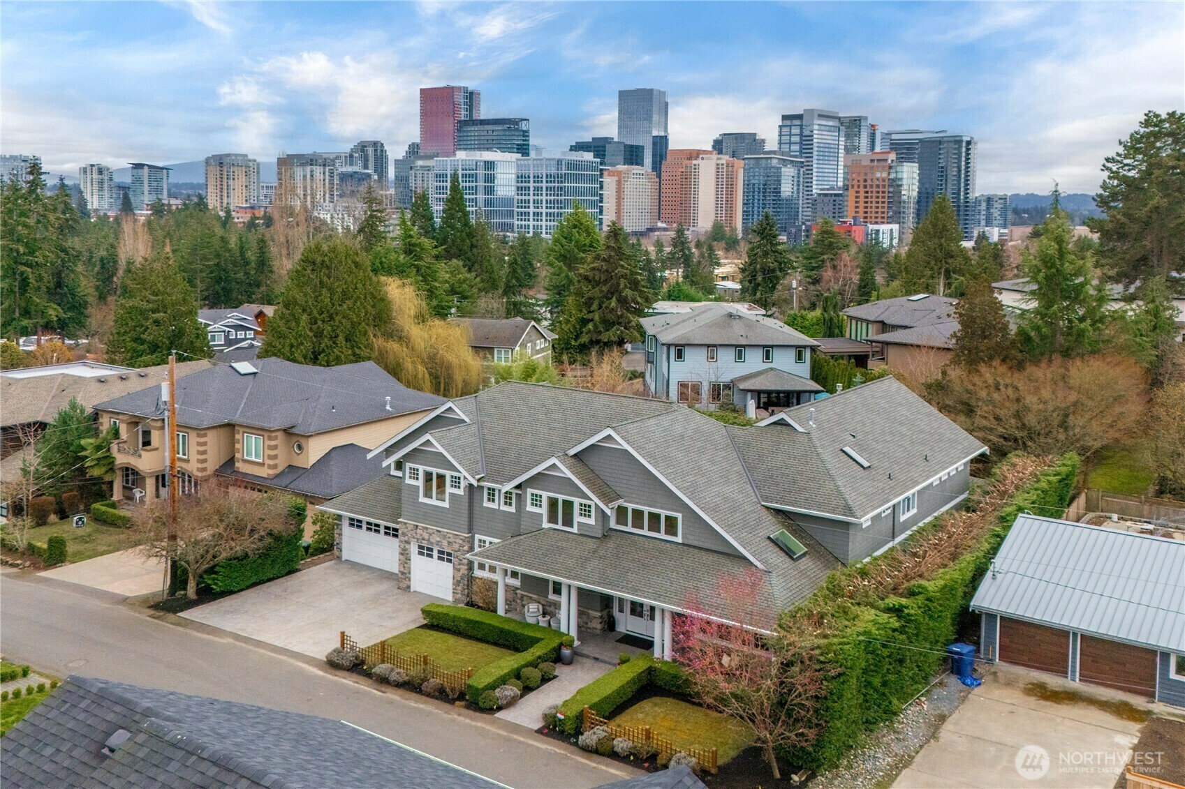 10021  NE 16th Place  Bellevue WA 98004 photo