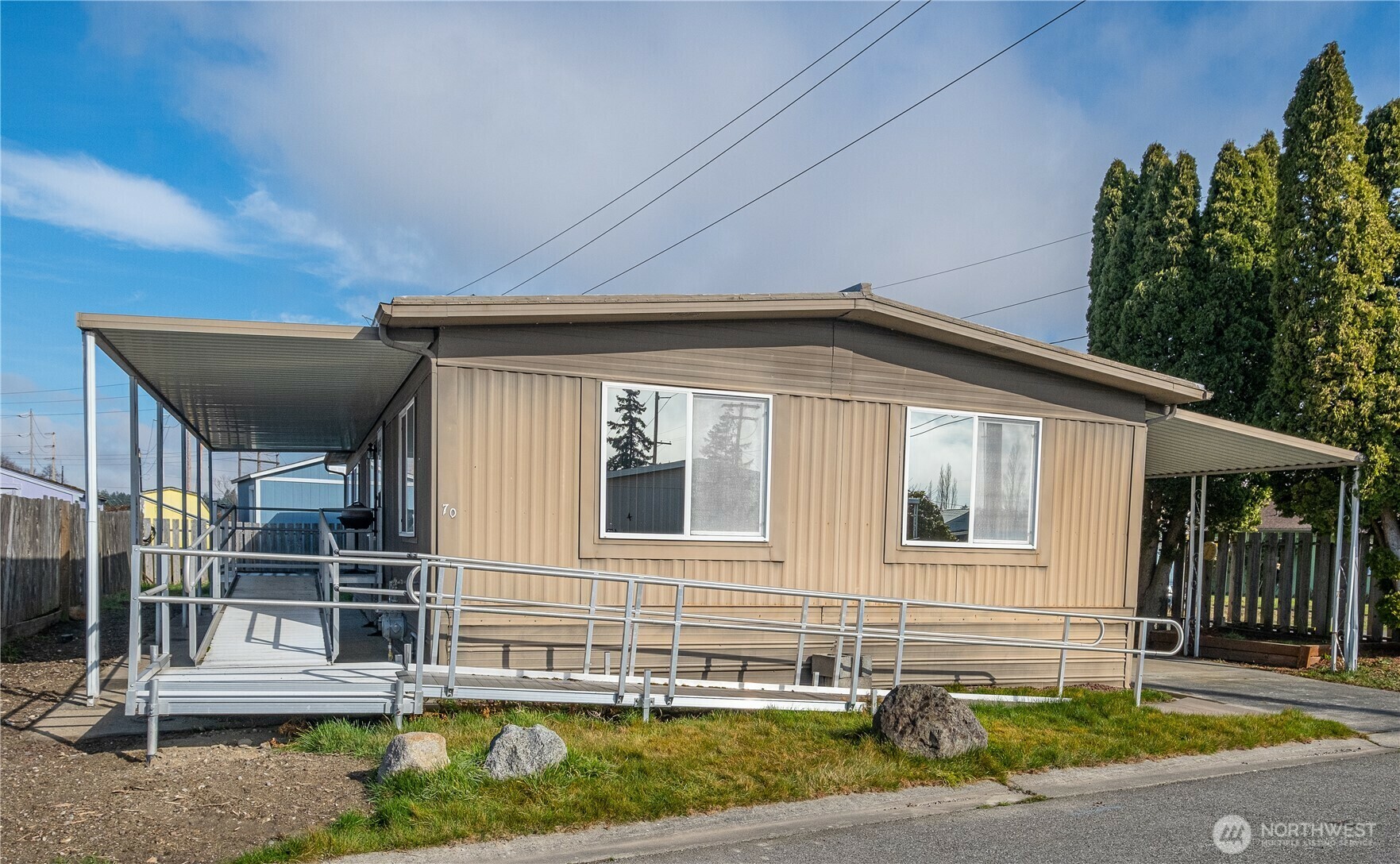 225 NE Ernst Street 70  Oak Harbor WA 98277 photo