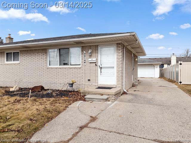 Property Photo: 32146 Block Street MI 48135