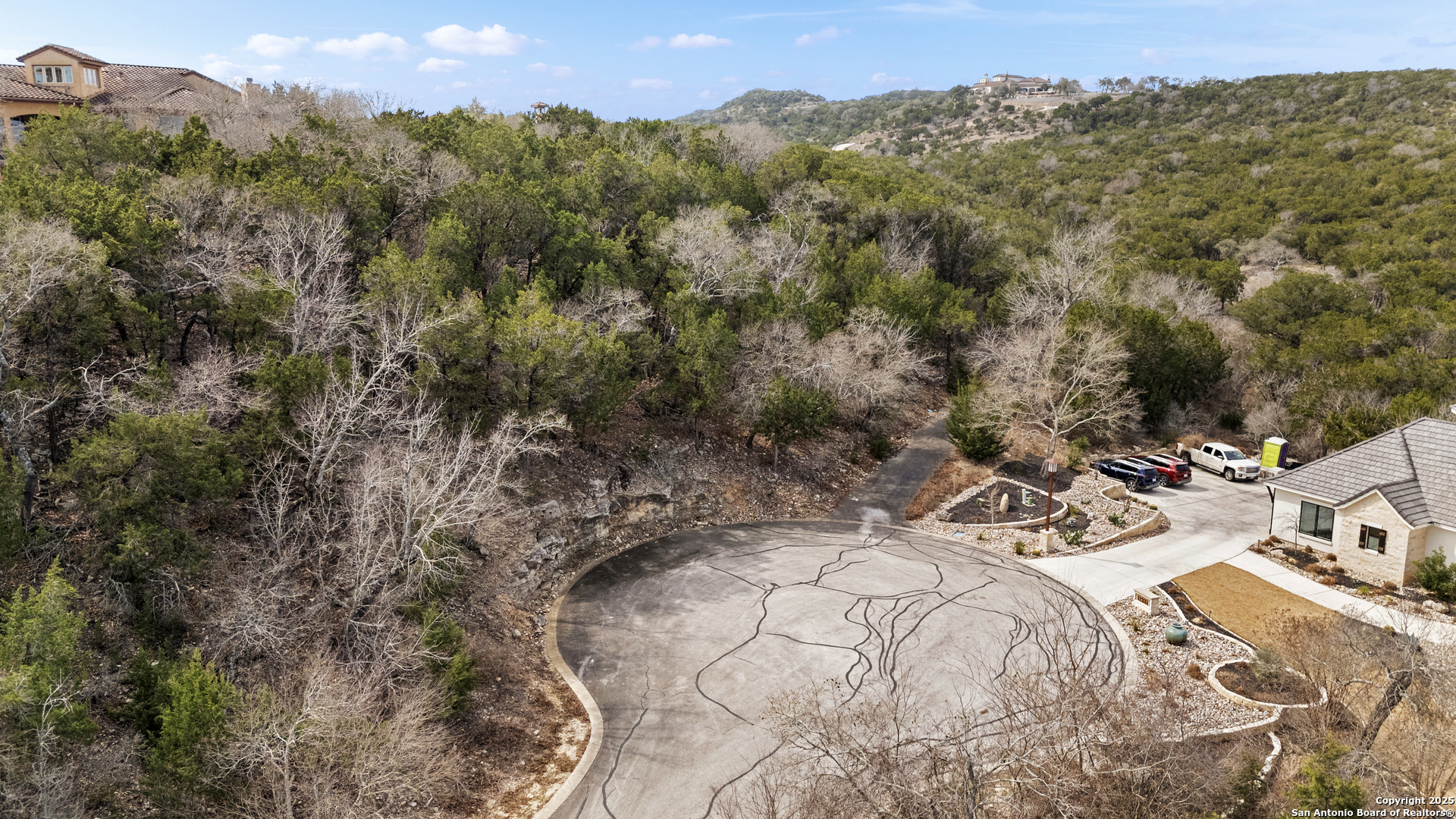 Property Photo: 11235 Paraiso Blf TX 78006