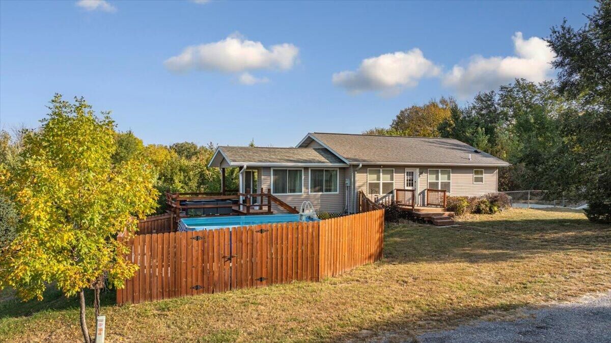 Property Photo:  2912 Light Breeze Lane  IA 51555 